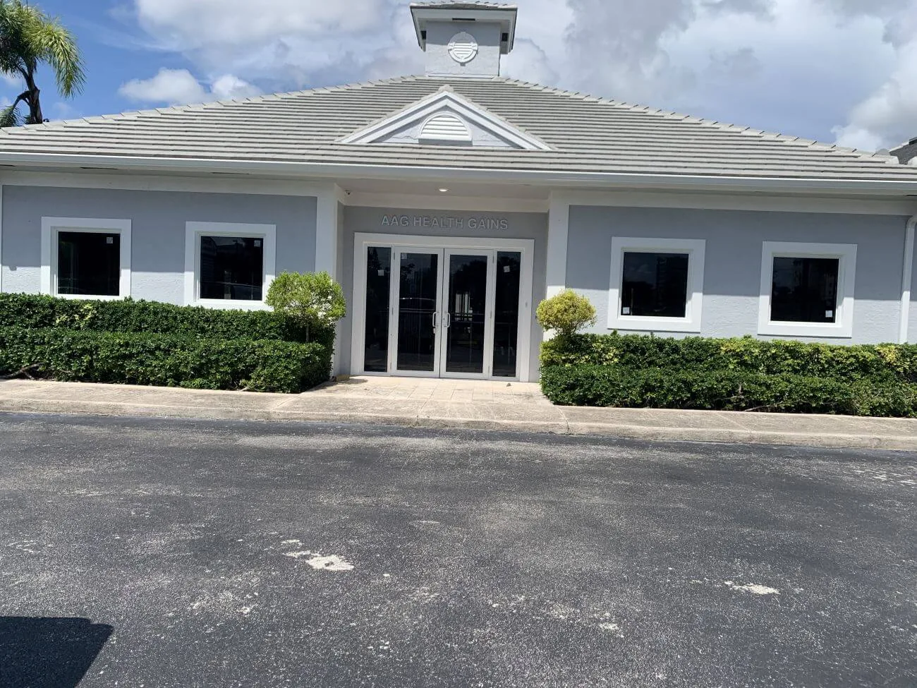 New commercial storefront entry doors